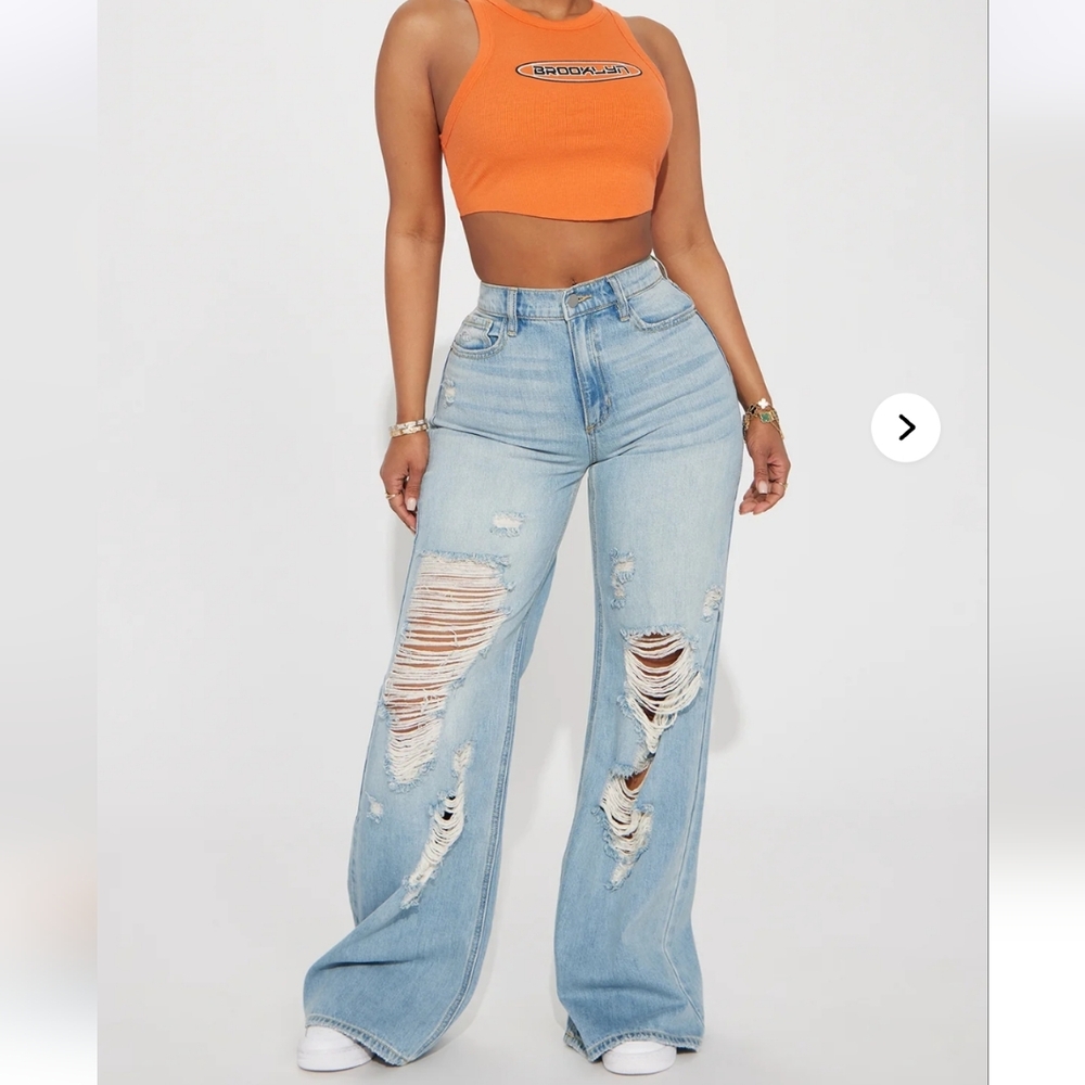 Distressed Wide-leg Jean Light Wash